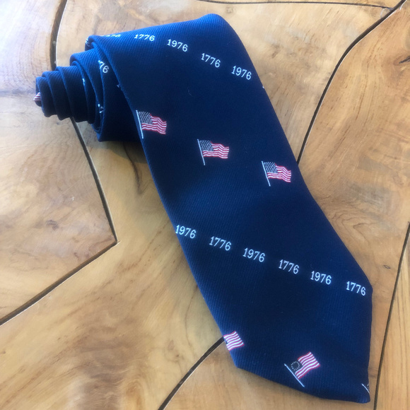1976 USA Bicentennial Neck Tie 1776 200 Year Flag - Picture 1 of 6